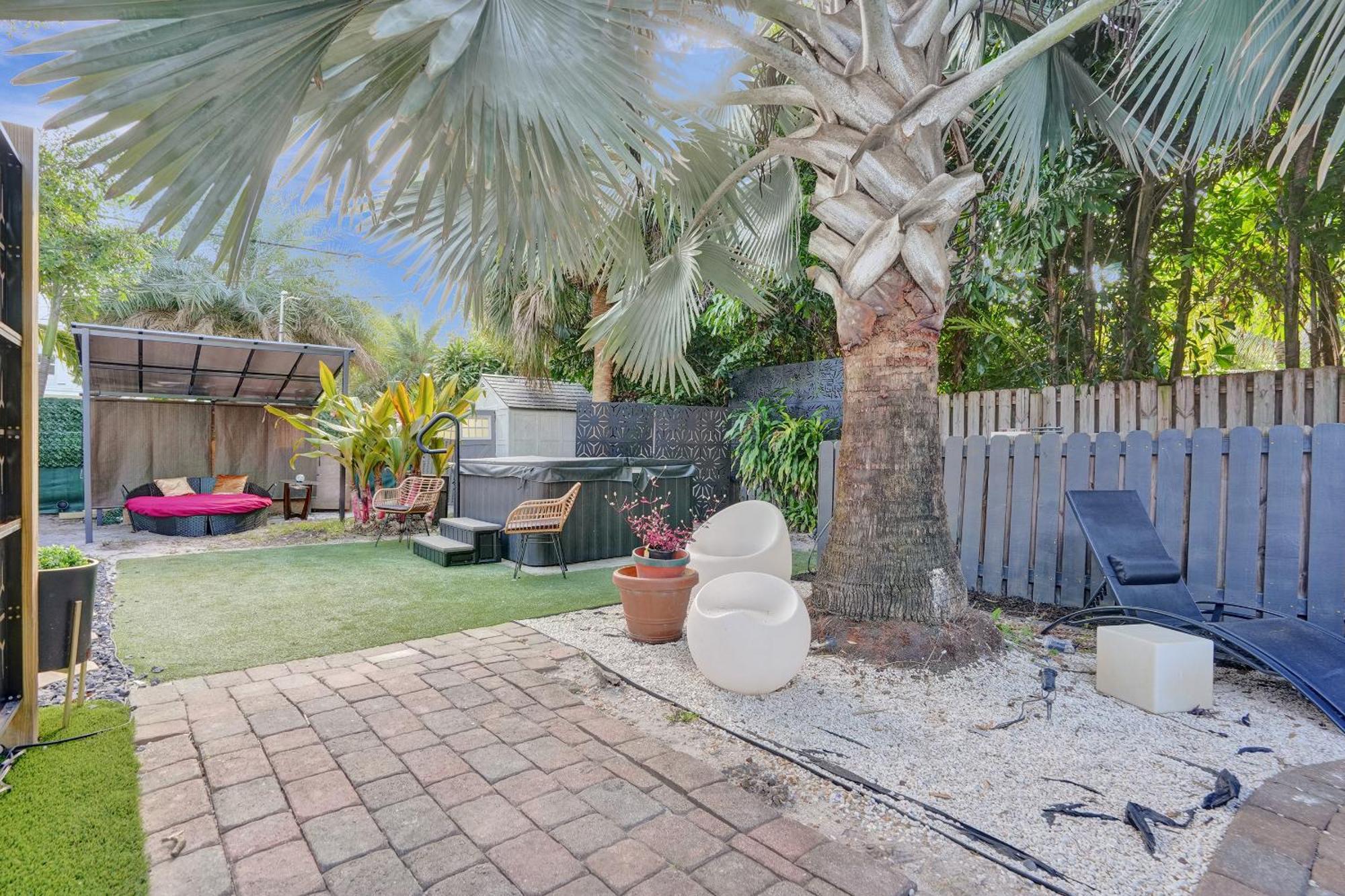 Kiki 3 - Men'S Clothing Optional Guest Houses Wilton Manors Екстериор снимка