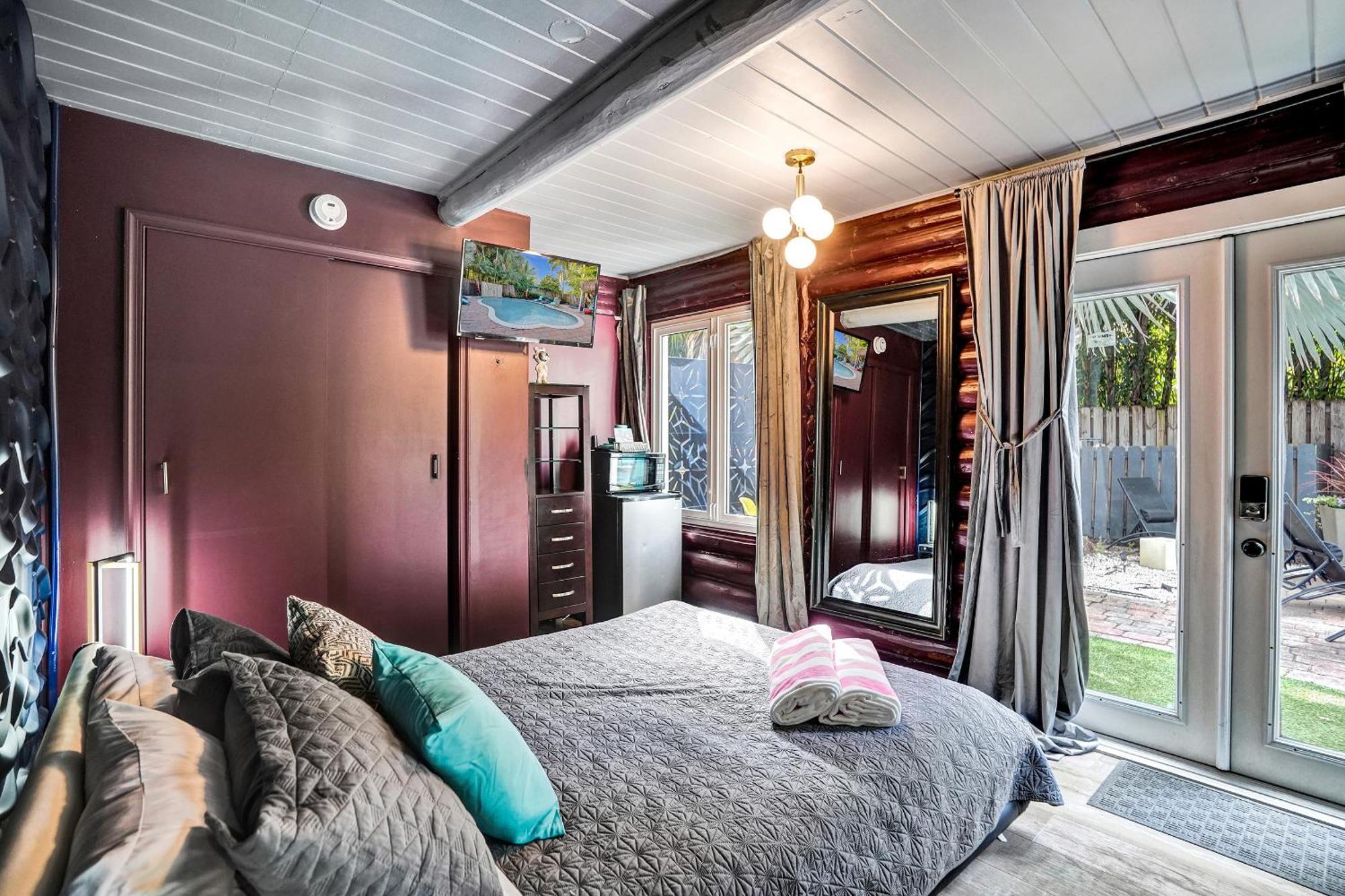 Kiki 3 - Men'S Clothing Optional Guest Houses Wilton Manors Екстериор снимка