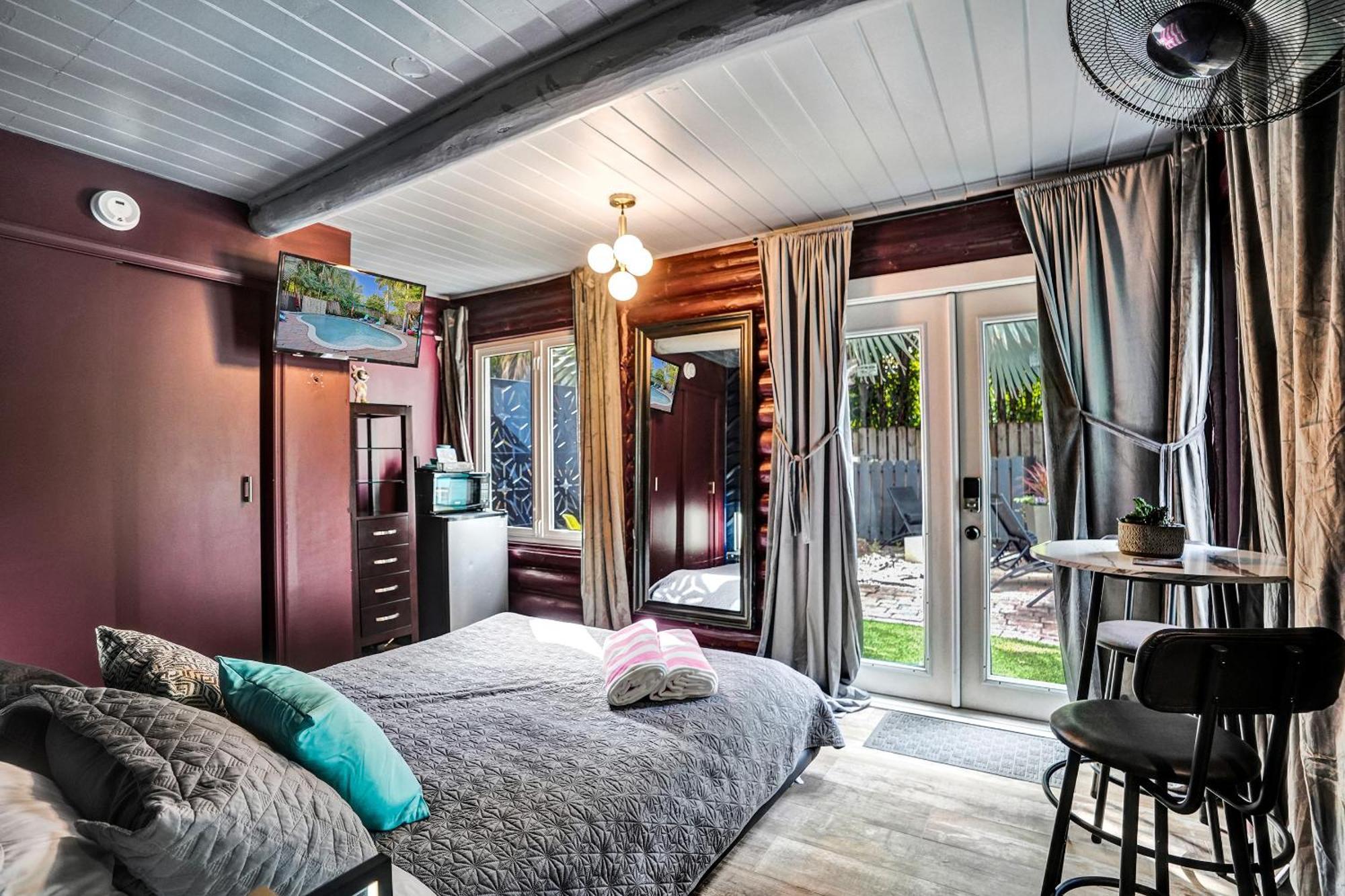 Kiki 3 - Men'S Clothing Optional Guest Houses Wilton Manors Екстериор снимка